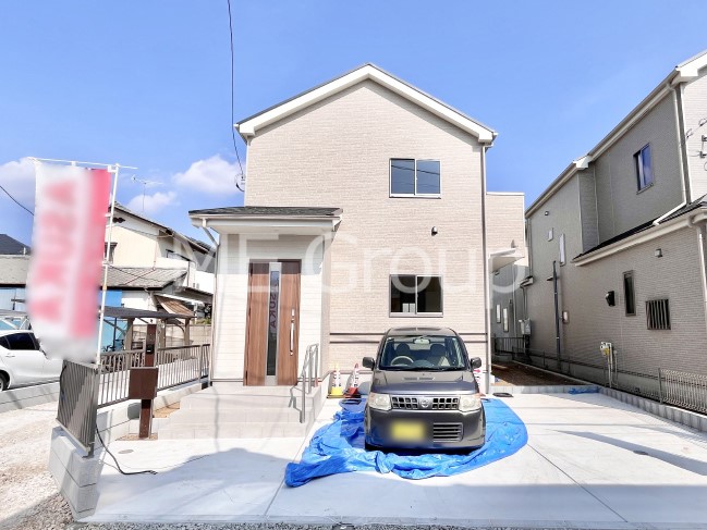 ���n�O�ώʐ^�@�����Ղ�̗z���ƊJ�����ɕ�܂�閾�邢�Z�܂�  