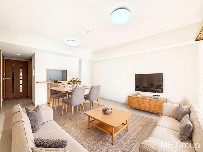 ���r���O�@�������������͋C�̂k�c�j�͉Ƒ��݂�Ȃ̉��K��ԁ��Ƌ��CG�ł�