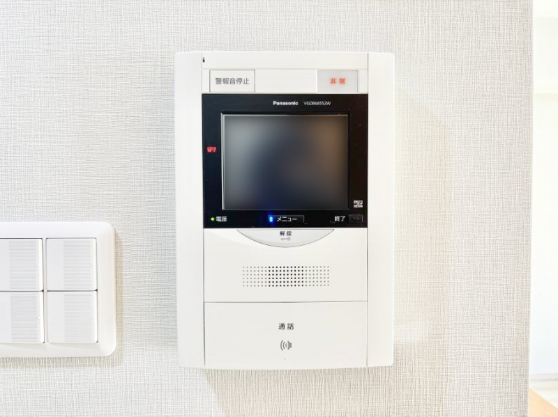 ���̑����ρ@TV���j�^�[�t�C���^�[�t�H�����t���Ă��ăZ�L�����e�B�[��  