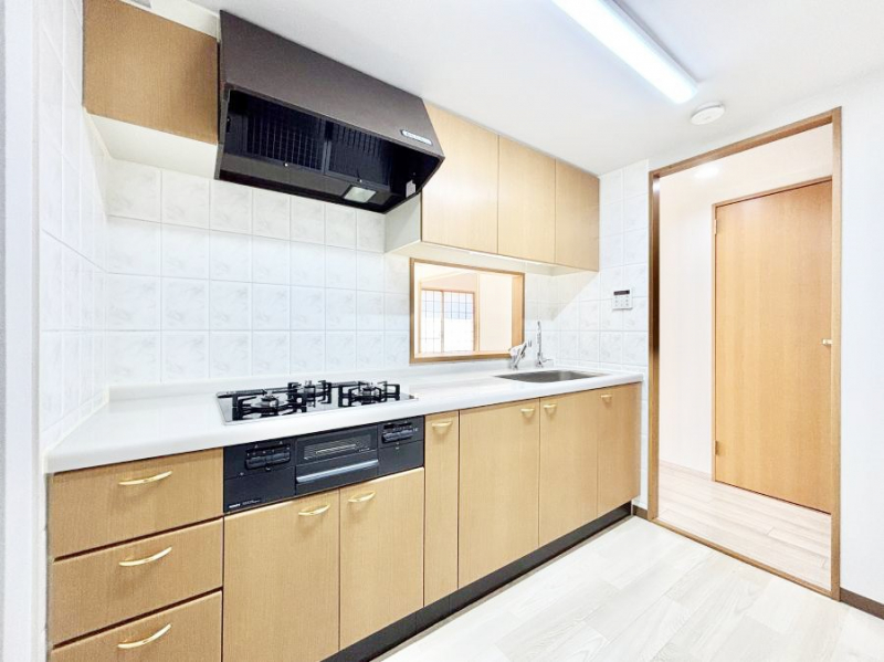 �L�b�`���@�������������I�ɁA�y�����I�V�X�e���L�b�`��