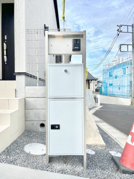 ���̑��@�V���v���f�U�C���̃|�X�g�B