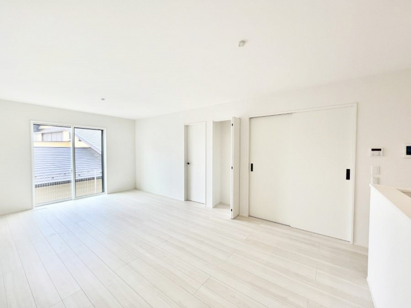 ���r���O�@�Ƒ��c���̎��Ԃ����������Ȃ��났�̃��r���O�_�C�j���O�B   