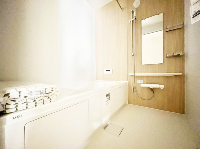 �����@����̔�������Ă���閾�邢�������̂���o�X���[��  