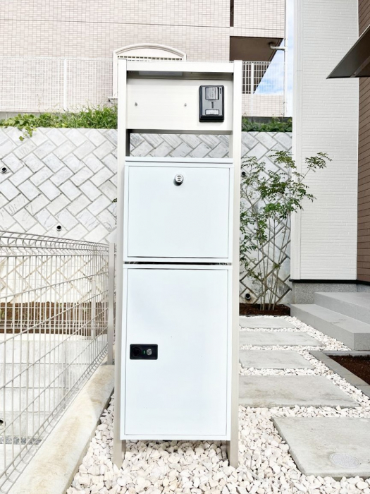 ���̑��@�\�D�E�C���^�[�z���E�|�X�g���ЂƂɏW��  