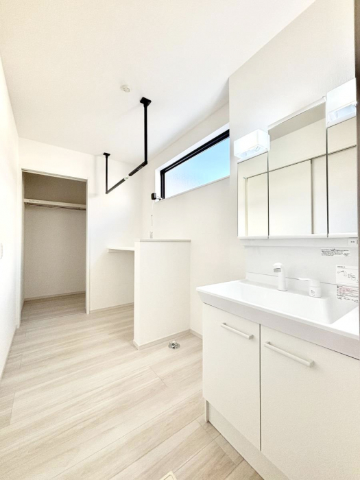 ���̑��@�������̂�����K��Ԃł��B�����̐g�x�x���C�����ǂ����g�������܂��B 