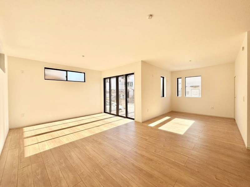 ���̑����ρ@�Ƒ������R�ƏW�܂�e���̃X�y�[�X�ɂȂ肻��