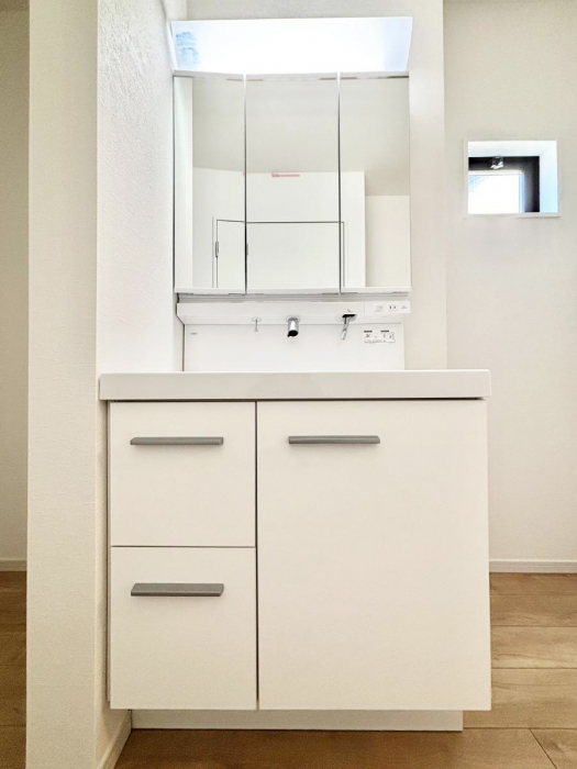 ���ʑ�E���ʏ��@���[�͂Ƌ@�\���ɗD�ꂽ���ʉ��ϑ�@