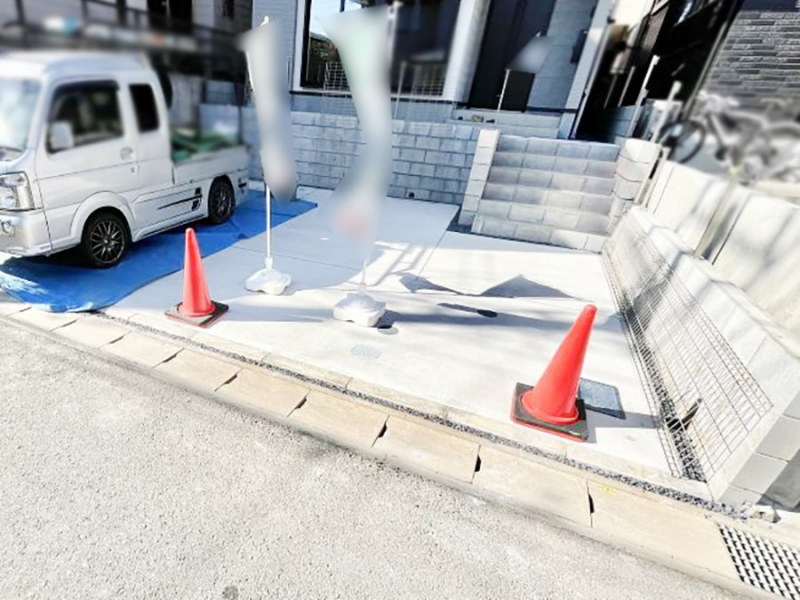 �@�ڂ̑O�����ԏꂾ�ƉJ�̓�����ʂɂ������������������֗��ł���