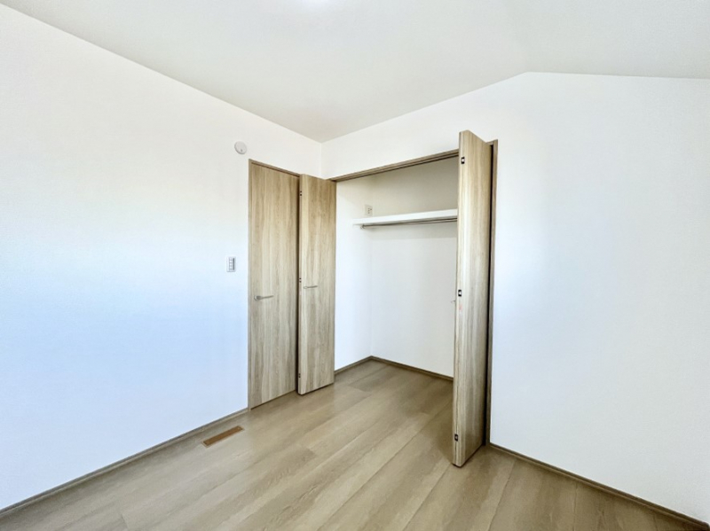 �q�������@�q�������ɂ��������߂Ȏ��[�X�y�[�X�����Ղ�̋���