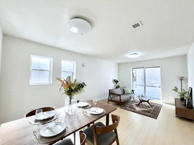 ���̑����ρ@�傫�ȑ����炽���Ղ�̗z���ƕ����������郊�r���O  