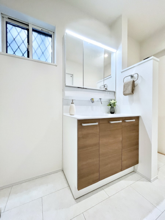 ���̑��@�������̂�����K��Ԃł��B�����̐g�x�x���C�����ǂ����g�������܂��B 