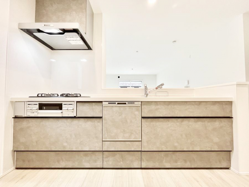 �L�b�`���@�������������I�ɁA�y�����I�V�X�e���L�b�`��