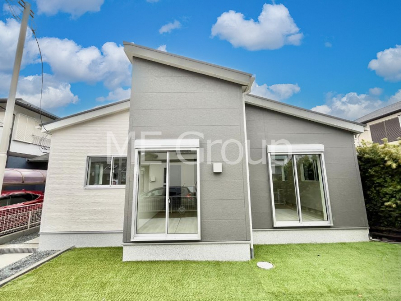 ���n�O�ώʐ^�@�������ꂽ�O�ρA�㎿�ȏZ��Ԃ��L���鎺���͉i�����S���ĉ߂�����Z���ł��B 