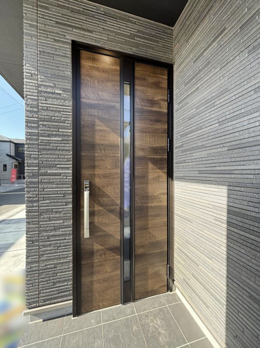 ���ց@��؂ȉƑ��A���q���o�}���錺�ցB