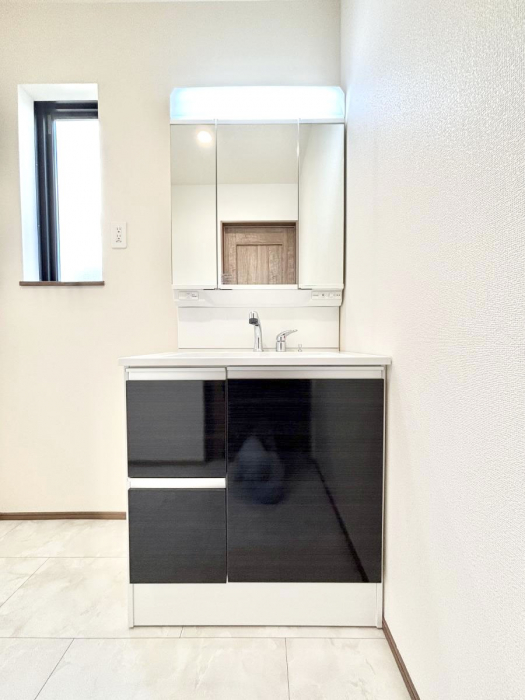 ���ʑ�E���ʏ��@�傫�����₷���O�ʋ��Ő�����������ʑ�́A�g�����Ȃ݃`�F�b�N�┧�̂������ɂ������߂ł��B 