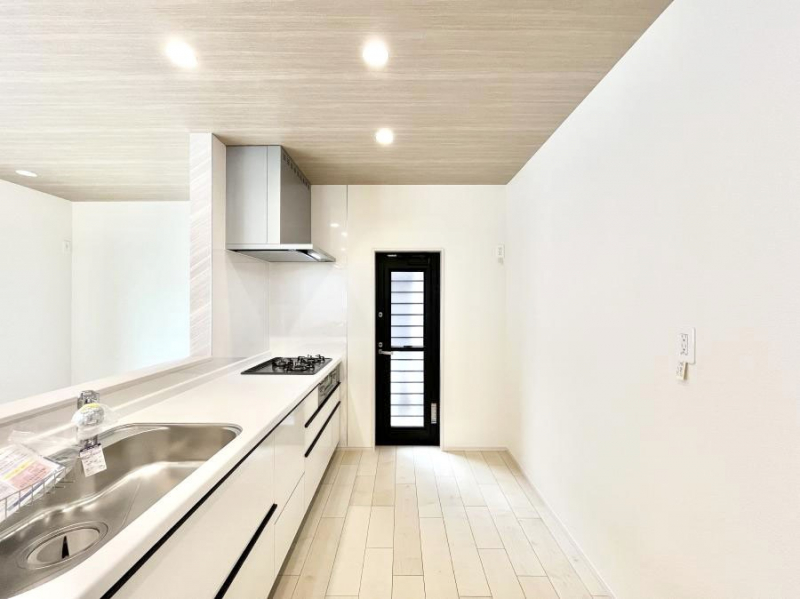 �L�b�`���@��Ƃ肠��L�b�`���ł͂��Ƒ��Ɗy�������������ł��܂��B