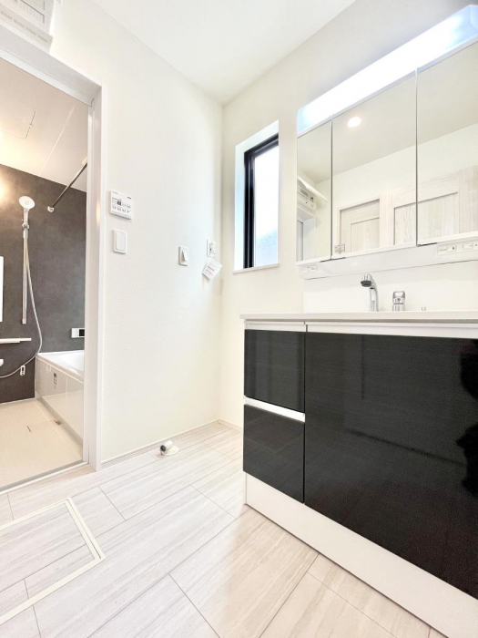 ���̑��@�������̂�����K��Ԃł��B�����̐g�x�x���C�����ǂ����g�������܂��B 