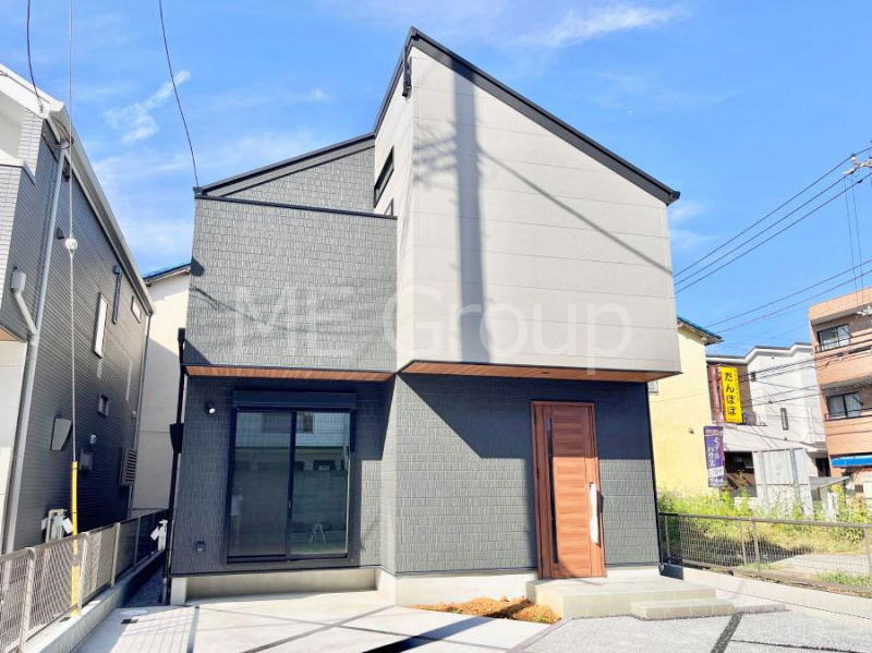 ���n�O�ώʐ^�@�������ꂽ�O�ρA�㎿�ȏZ��Ԃ��L���鎺���͉i�����S���ĉ߂�����Z���ł��B 