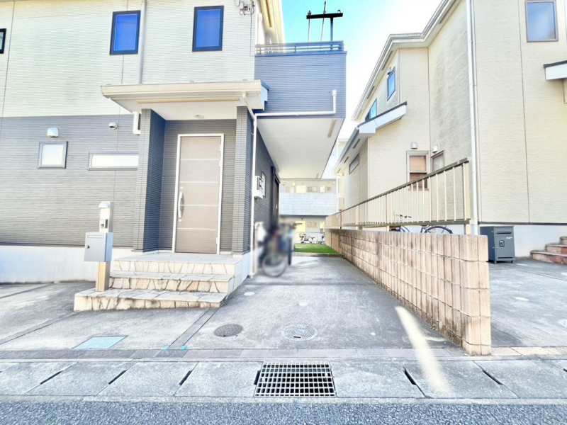 �@�����Ɍ������Ȃ����ԃX�y�[�X�B