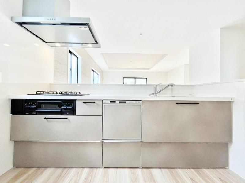 �L�b�`���@�������������I�ɁA�y�����I�V�X�e���L�b�`��