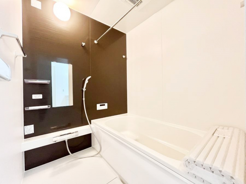 �����@����̔�������Ă���閾�邢�������̂���o�X���[��