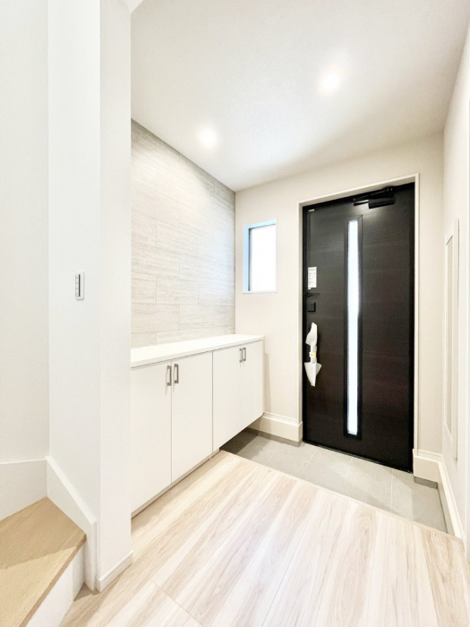 ���ց@���ʔ��͂��Ƒ��̎ʐ^��G�߂̃C���e���A�ŏ���I�Ƃ��ĉ��o�ł��܂�