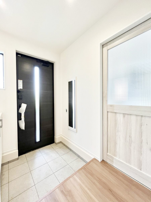 ���ց@�K���X�X���b�g�̓��������փh�A�������Ɍ���͂��Ă���܂�