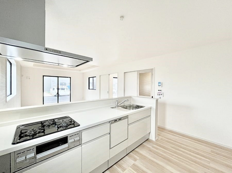 �L�b�`���@�J�E���^�[�z���Ɋy����������ׂ�B�����̂������������Ɣ��������Ȃ肻���ł��ˁB