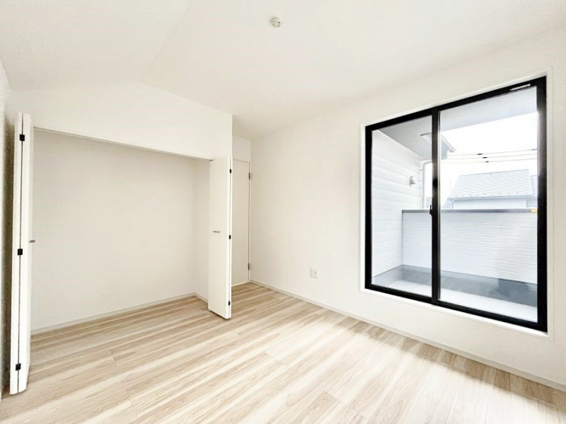 ���̑����ρ@���邢�o���R�j�[�T�C�h�ɗm����ݒu�B�ڊo�߂̗ǂ��Q���ɁB