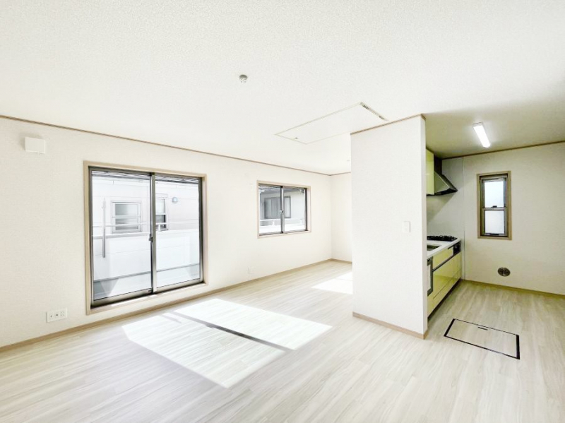 ���̑����ρ@�Ƒ������R�ƏW�܂�e���̃X�y�[�X�ɂȂ肻��