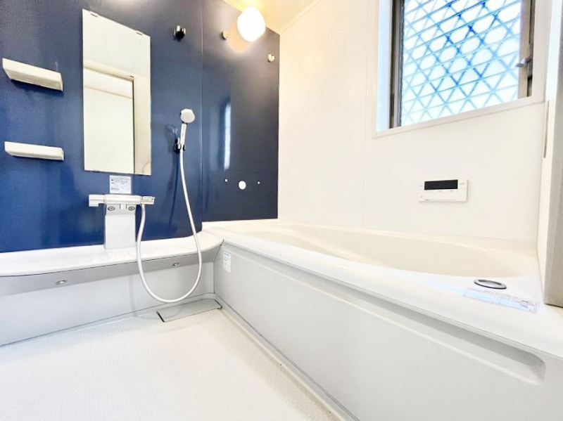 �����@����̔�������Ă���閾�邢�������̂���o�X���[��