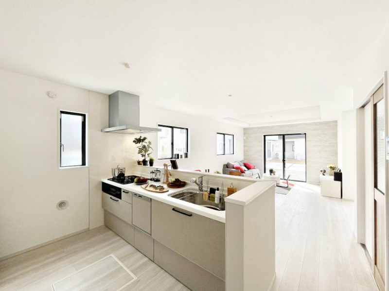 �L�b�`���@���������Ȃ��炲�Ƒ��Ƃ̉�b���y���߂�ΖʃJ�E���^�[�L�b�`��