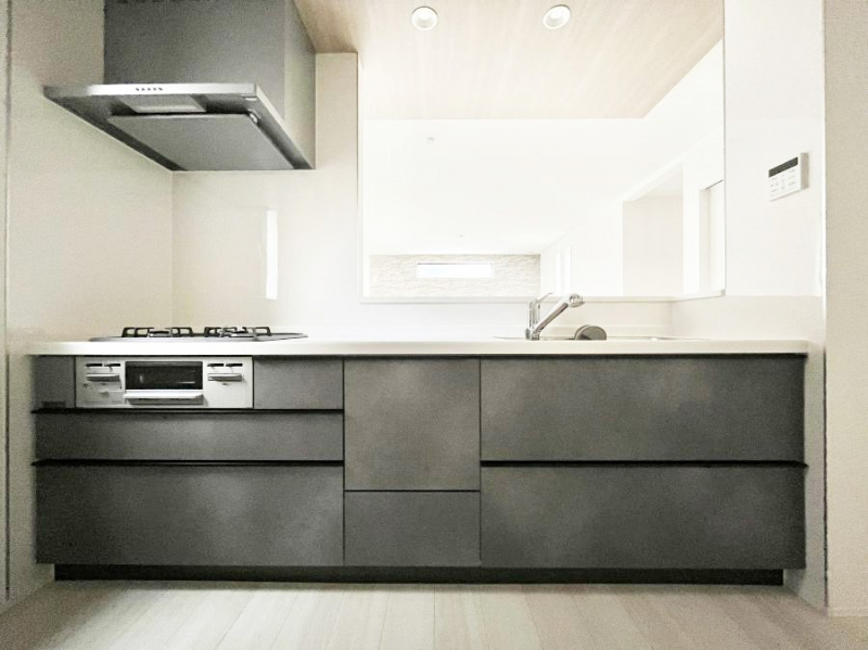 �L�b�`���@�������������I�ɁA�y�����I�V�X�e���L�b�`��