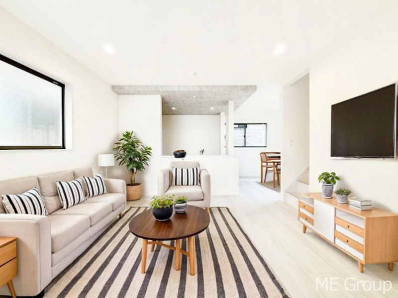 ���r���O�@���Ƒ��̓��₩�Șb�����ŕ�܂�閾�邢���r���O  ���Ƌ��CG�ł�