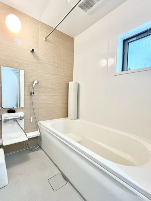 �����@����̔�����₷��؂ȃo�X�^�C���B�������Ƃ����C���y����Ŕ����Ƃ肽���ł��ˁI  