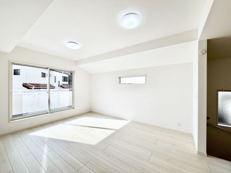 ���̑����ρ@���邢2�K���r���O�I�O����̎������V���b�g�A�E�g���ĉƑ��̃v���C�o�V�[�����܂��B