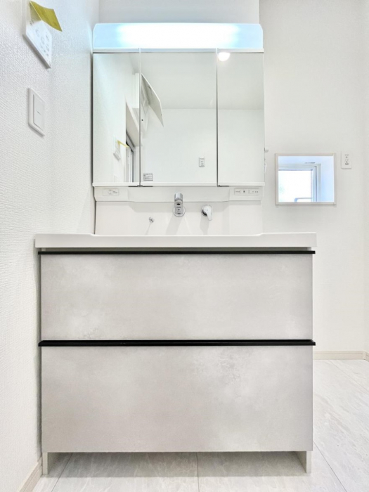 ���ʑ�E���ʏ��@�傫�����₷���O�ʋ��Ő�����������ʑ�́A�g�����Ȃ݃`�F�b�N�┧�̂������ɂ������߂ł��B 