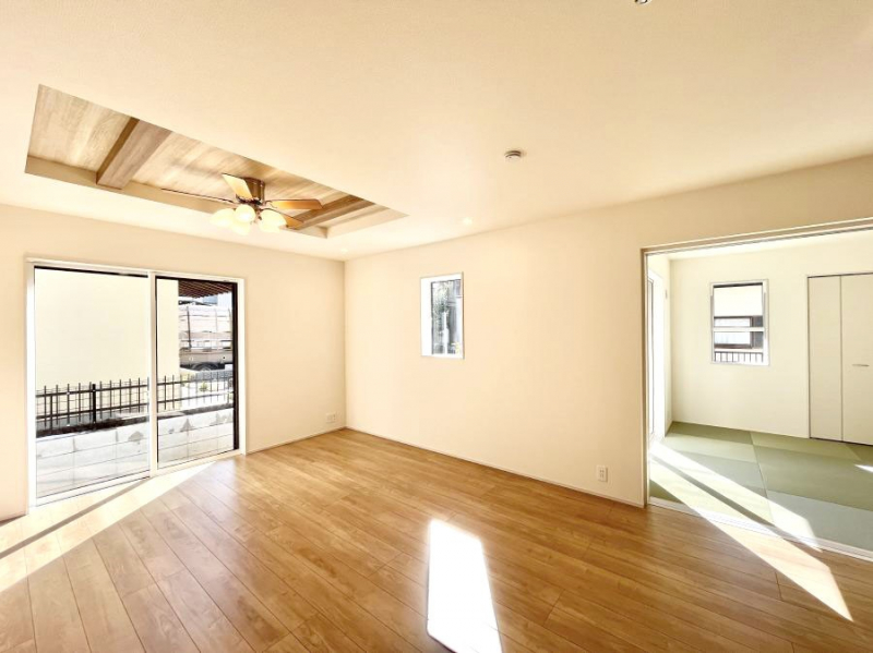 ���̑����ρ@�Ƒ������R�ƏW�܂�e���̃X�y�[�X�ɂȂ肻��