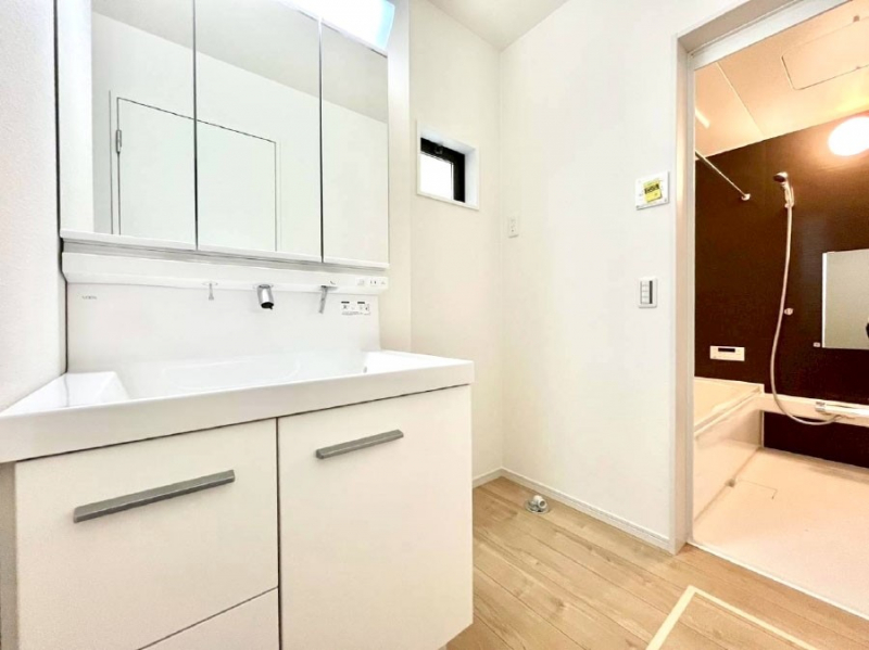 ���̑��@�������̂�����K��Ԃł��B�����̐g�x�x���C�����ǂ����g�������܂��B 