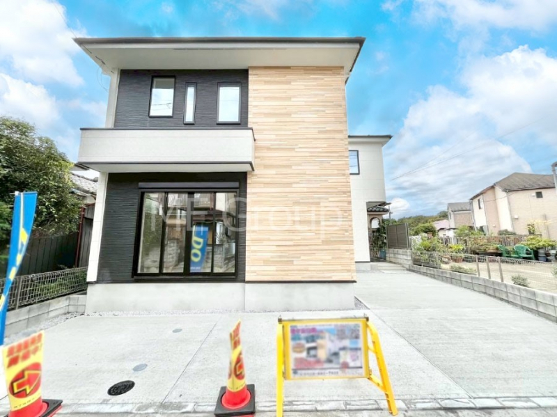 ���n�O�ώʐ^�@�������ꂽ�O�ρA�㎿�ȏZ��Ԃ��L���鎺���͉i�����S���ĉ߂�����Z���ł��B 