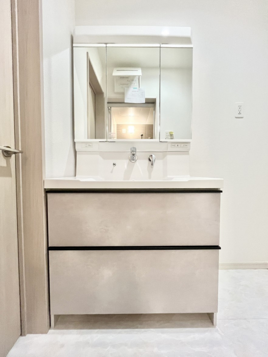 ���ʑ�E���ʏ��@�傫�����₷���O�ʋ��Ő�����������ʑ�́A�g�����Ȃ݃`�F�b�N�┧�̂������ɂ������߂ł��B 