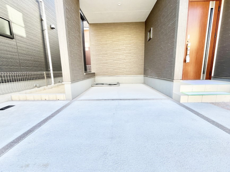 �@�����Ɍ������Ȃ����ԃX�y�[�X�B