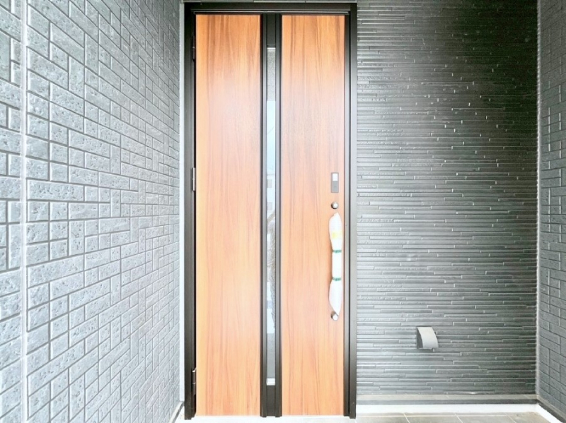 ���ց@��؂ȉƑ��A���q���o�}���錺�ցB