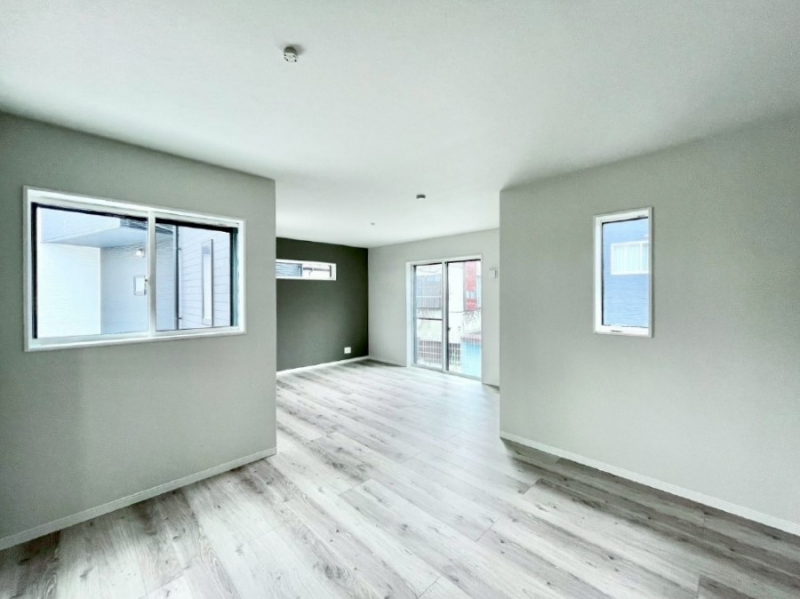 ���r���O�@�������������͋C�̂k�c�j�͉Ƒ��݂�Ȃ̉��K���  