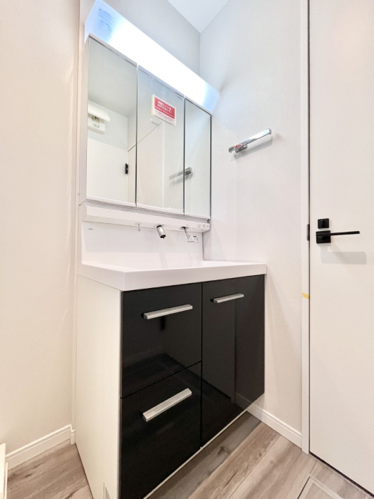 ���ʑ�E���ʏ��@���[�͂Ƌ@�\���ɗD�ꂽ���ʉ��ϑ�    