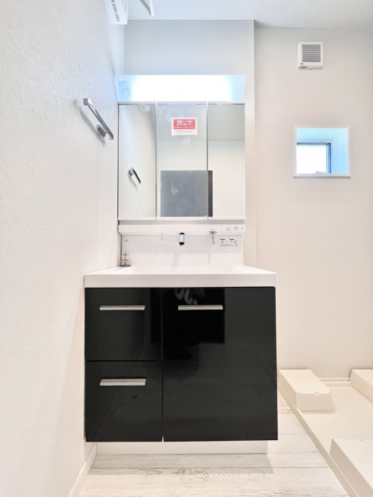 ���ʑ�E���ʏ��@���[�͂Ƌ@�\���ɗD�ꂽ���ʉ��ϑ�    