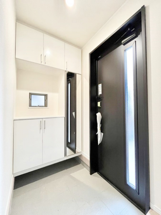 ���ց@�K���X�X���b�g�̓��������փh�A�������Ɍ���͂��Ă���܂�