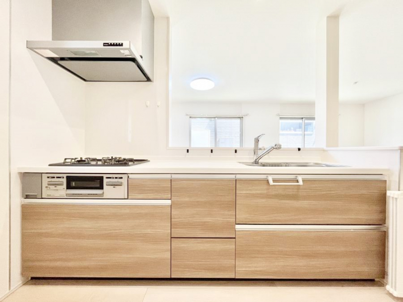 �L�b�`���@�������������I�ɁA�y�����I�V�X�e���L�b�`��