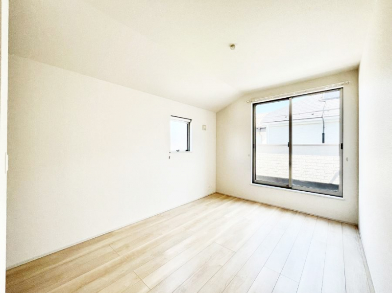 ���̑����ρ@�o���R�j�[���J�������v���X���Ă����m��