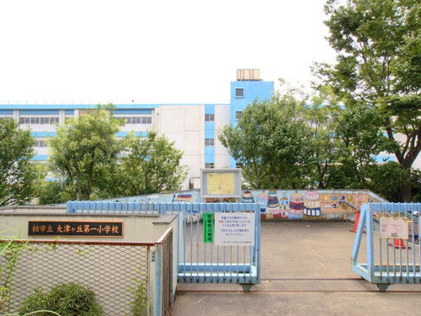 ���ӊ��@���w�Z 780m ��Ã��u��ꏬ�w�Z